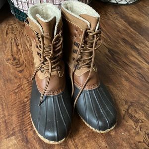 JBU Women’s Duck Boots 8.5